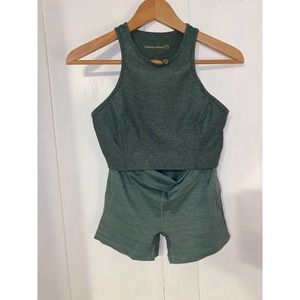 Outdoor Voices Matching Set Size S - Athena Crop Top & Tech Sweat Shorts - Green